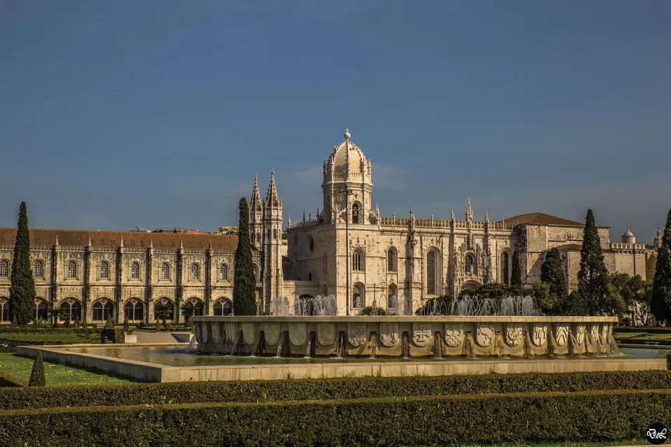 Private Lisbon Tour: Discover the City of Seven Hills